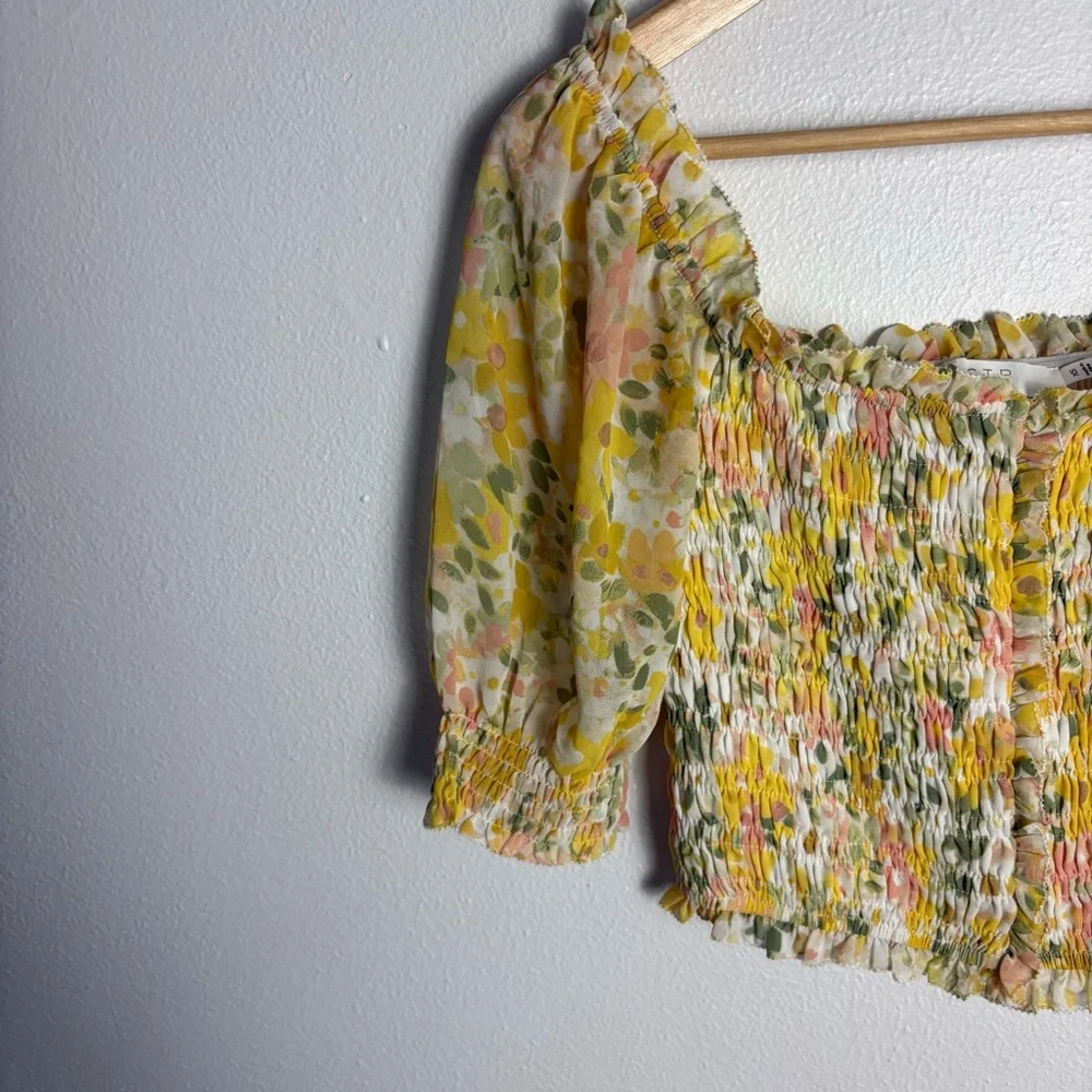 ASTR the Label Floral Smocked‎ Puff Sleeve Blouse Yellow Size XS